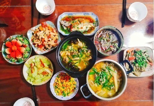 东北人家的家宴是这样的，满满都是家的味道