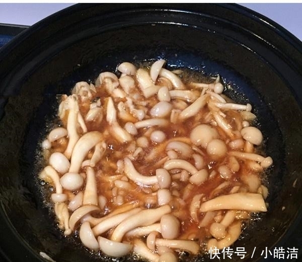  豆腐加上“这一料”一起炖，婆婆赞不绝口，连吃三天都不腻