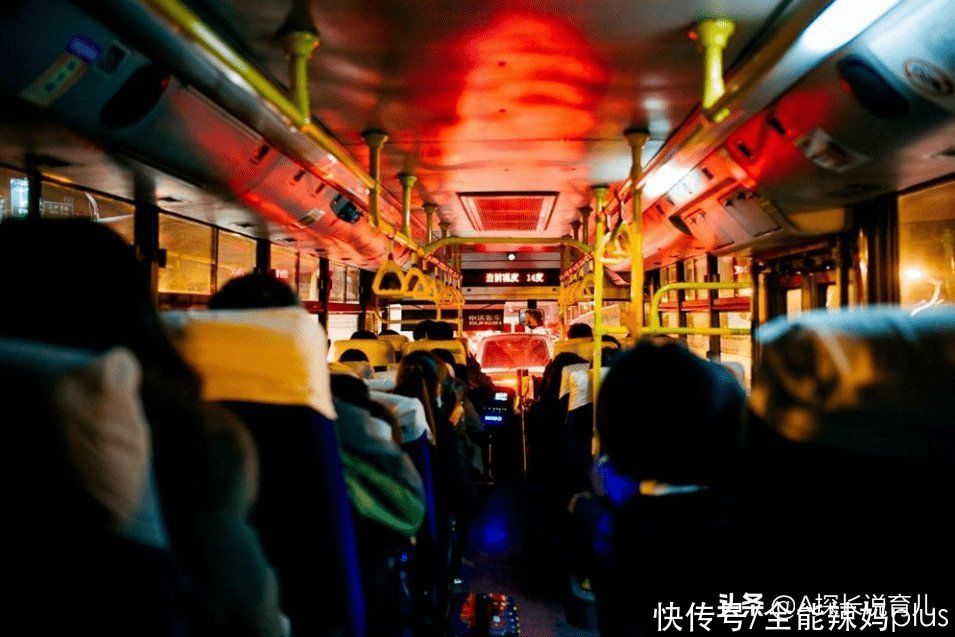 辣妈|“妈妈，为啥这些人没脖子”3岁女儿地铁上大喊，妈妈慌了神