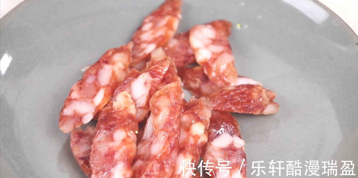 饭店|煲仔饭怎么做才正宗学会这个绝密方法,做出来比外面饭店的还香