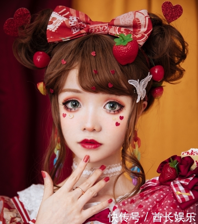 看起来|这个风格的洛丽塔总被嫌弃,看起来还很廉价,但lo娘偏偏很爱它