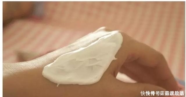 防晒|化妆师提醒防晒霜别直接涂脸上,否则皮肤越来越黑还粗糙