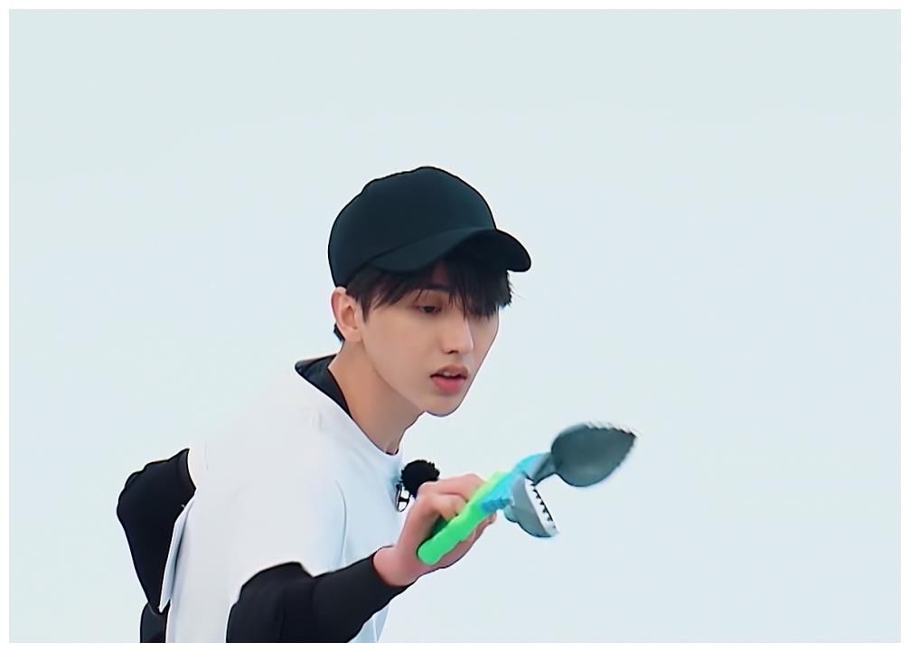 《奔跑吧9》游戏太敷衍，场地和飞行嘉宾都不换，难怪收视率下降