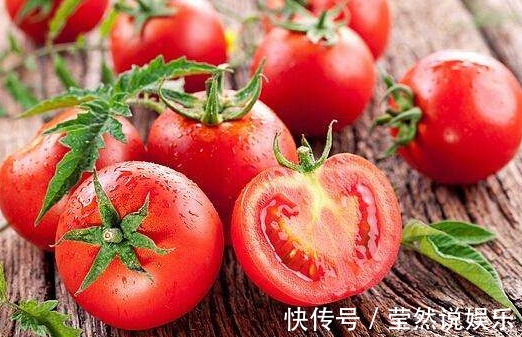 食物|吃西红柿一小时内, 切记别碰3种食物, 现在知道还不晚!