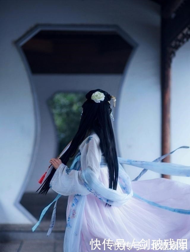 忘川@“彼岸花开开彼岸,忘川河畔亦忘川”4首古诗词,让我忘了你!