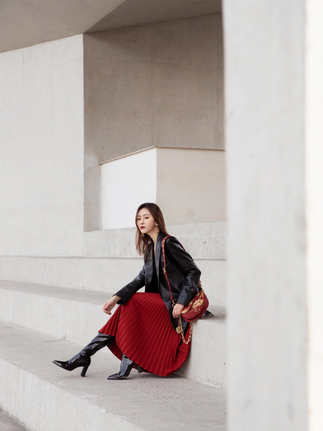 美女|今冬最迷人的一双鞋:长筒靴,尤其是这3色,真是绝了!