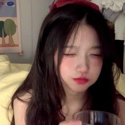 颧骨|女生若是“这3种脸型”,趁早建议“留长发”,异性缘不请自来