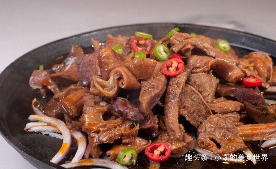 猪身上最不值钱的部位,3元一根,有人嫌脏,吃起来却比肥肠美味