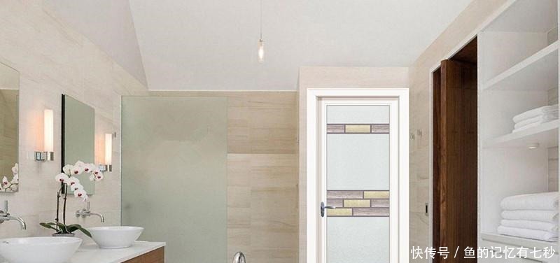 卫生间|卫生间万万不要装平开门，越来越多人装这种代替，后悔知道晚了