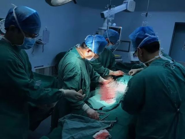 接诊|醉酒,又是醉酒!接诊医护人员的?痛?