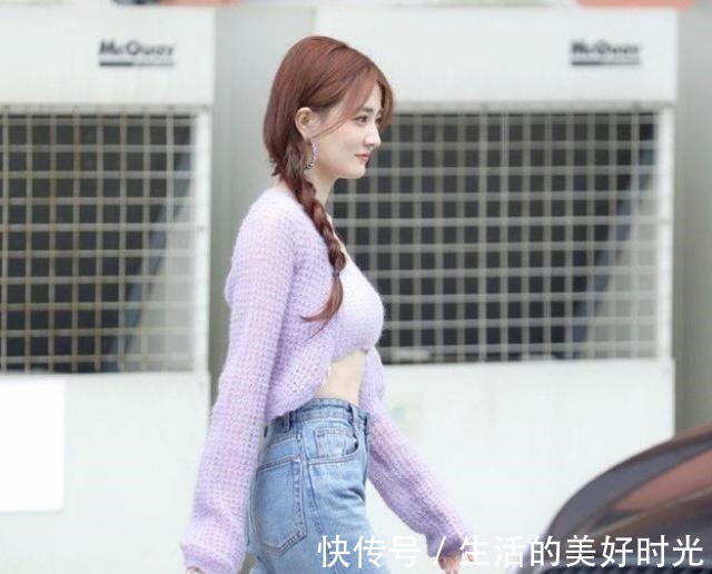 露脐装|徐璐上节目玩起BM风,穿露脐装露出小蛮腰,美得像漫画里的人物!