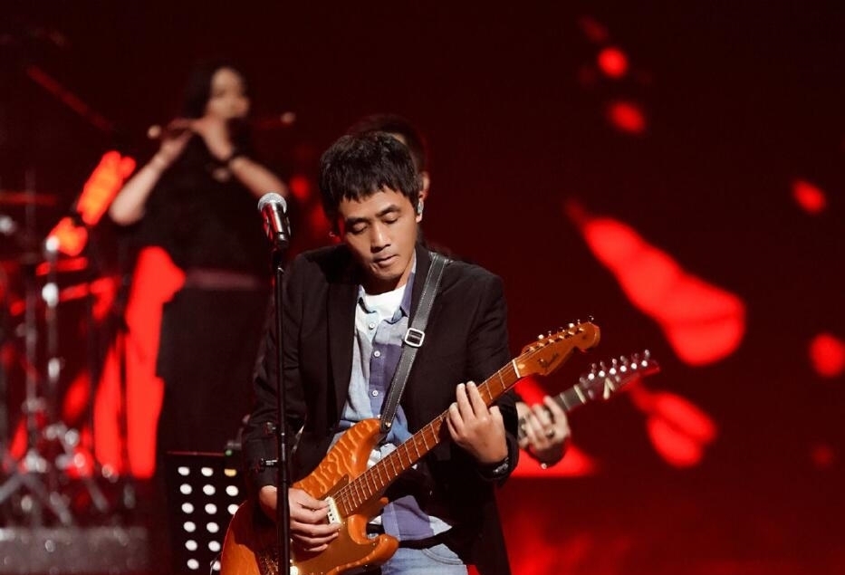 《闪光的乐队》重新组队,1人被疯抢,4人因尚雯婕的玩笑而尴尬