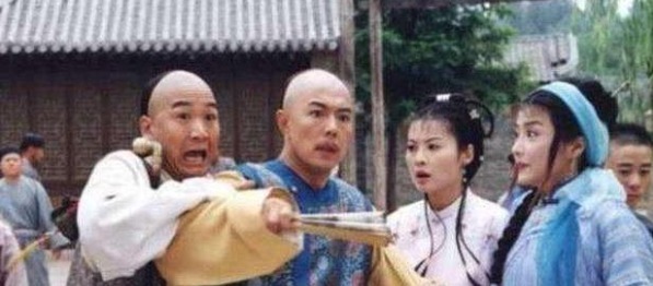 皇帝|乾隆路边吃瓜，称赞瓜农的瓜很甜，却为何偷偷下令：此人得死！