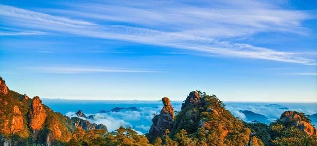 江西这座山秀比黄山，雄比泰山，却屈于庐山名头下