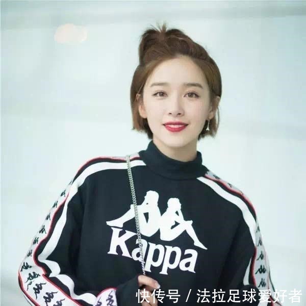 脸型|丸子头已经不流行了,现在流行男女通吃的“苹果头”,减龄显脸小!