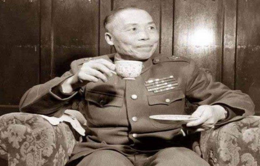 丈夫|丈夫是民国总统，母亲是民国美女，她晚年却病死庙中