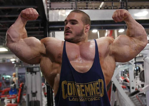 训练|25岁健美巨兽,7年时光,打造58厘米臂围,堪比世界顶级水平