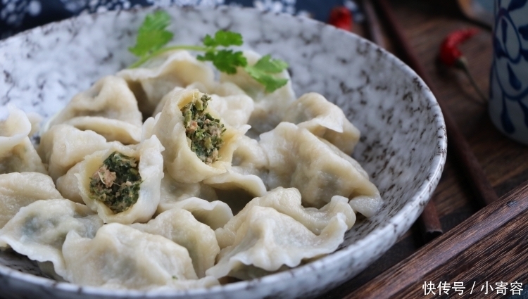 春天,比韭菜营养,比白菜好吃的蔬菜,一顿5斤不够吃,太香了