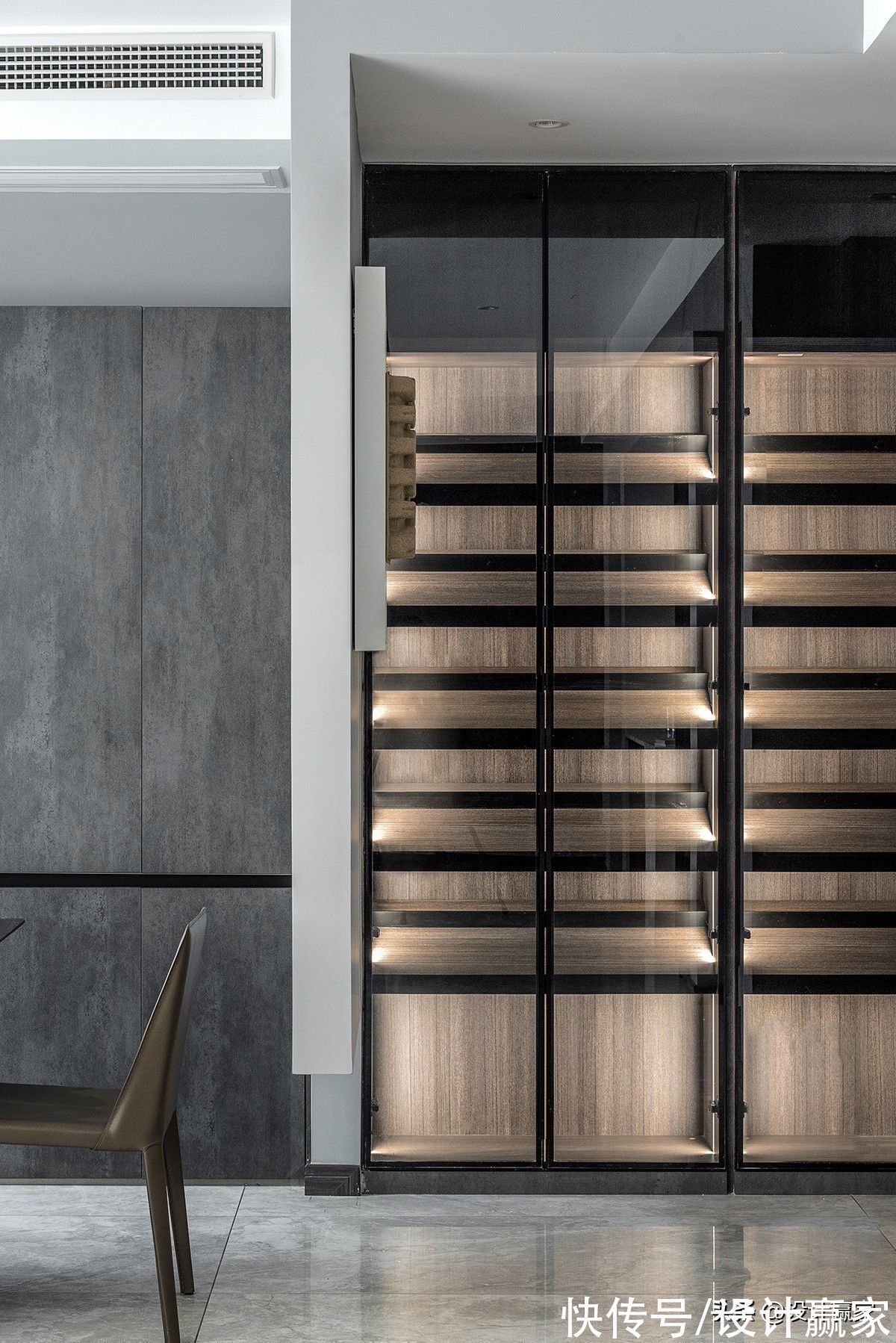 楼梯|200㎡现代风别墅,简约中体现出美感与质感,不愧是企业高管的家