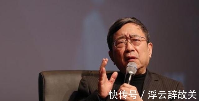 文人#余秋雨水平到底如何?陈丹青的评价略显肤浅,不及王朔一针见血