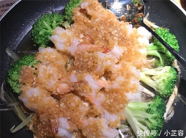 朋友们|和朋友出去吃饭,花了三百多,只吃了四道菜,大家看看值不值