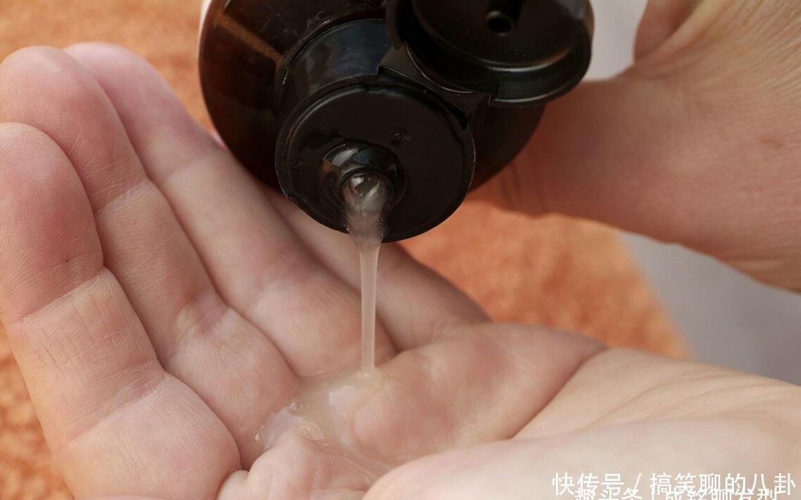 瘙痒|头痒头屑多,哪款洗发水好用?教你正确的选择和使用方法,超实用