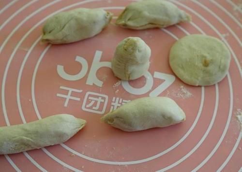 麻酱烧饼别买了,从芝麻酱开始教你做,层层酥香,学会了三天不吃就想