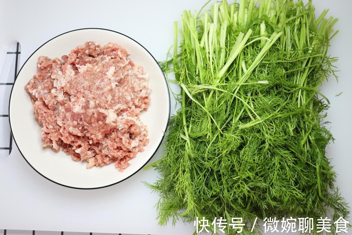 猪肉馅|全家坐在一起吃饺子,味道香浓,营养价值极高