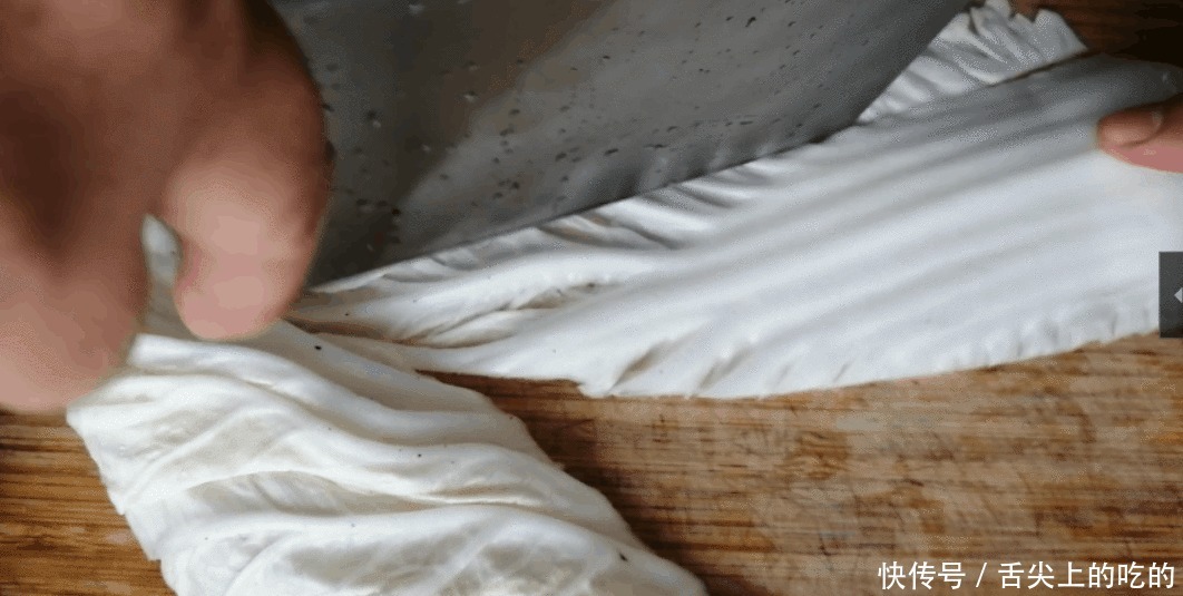 做出|大白菜怎么吃?白菜百吃,一碗芡汁,做出不一样的味道