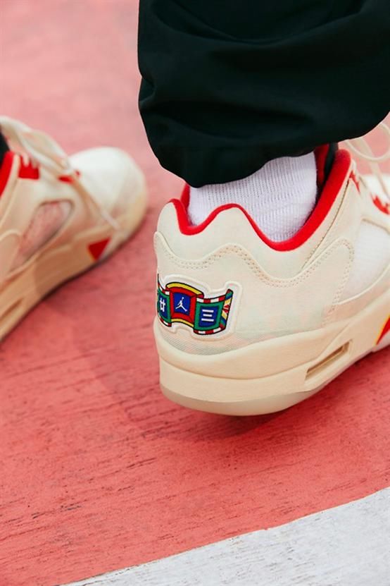 新年穿啥鞋？这些球鞋让你的穿搭年味十足