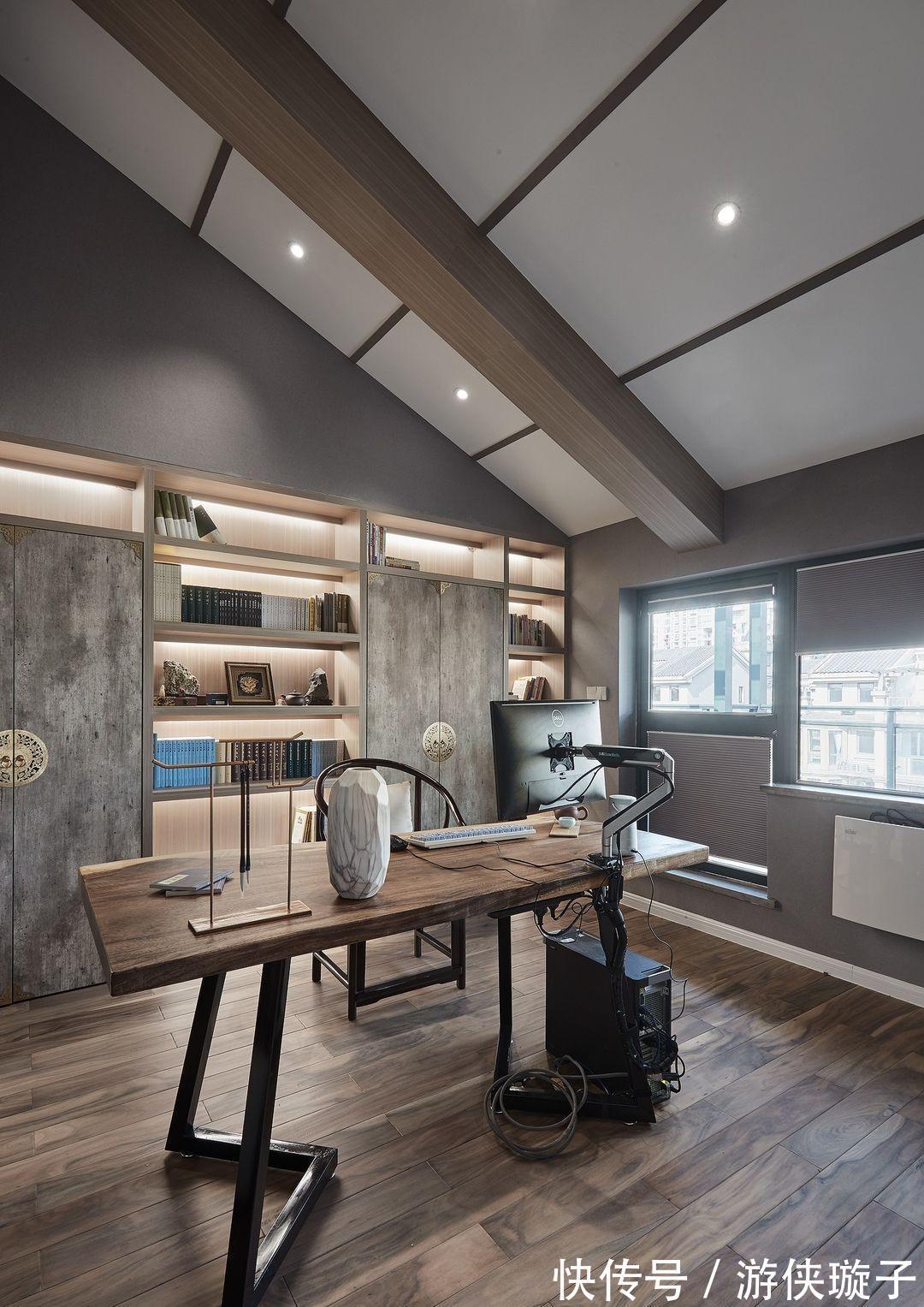 中式|180平方米大复式,绝佳观景体验,融合新中式的文艺与浪漫