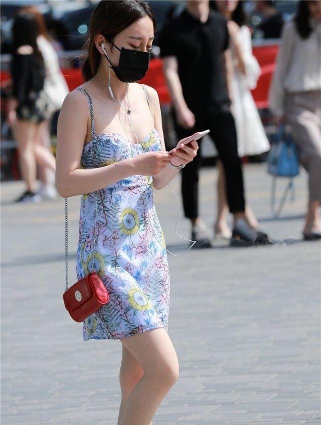 窗帘|围个“窗帘布”就出门夏日炎炎，这样也不错