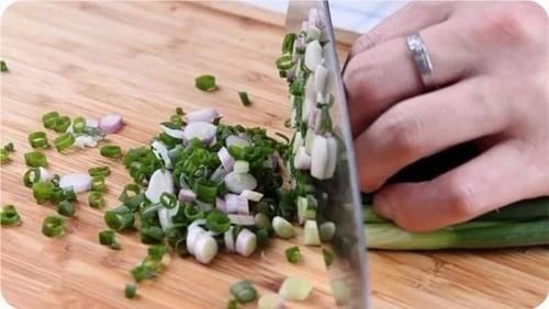 超爱吃的牙签肉,烧烤风味,一口一个,特解馋~