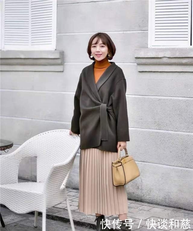 大衣＋裙子，羽绒服＋阔腿裤，2021的时髦CP