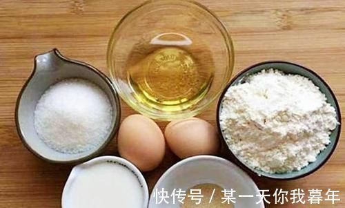 早餐饼|做这种饼不加一滴水,不含添加剂,松软香甜,大人孩子都爱吃!