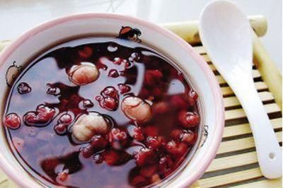 一碗非常强大的除湿粥，三种豆子一起煮，脾胃养好了，湿气跑光光