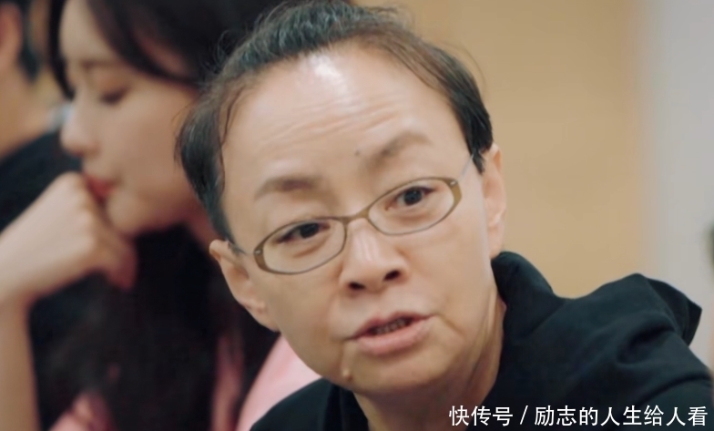 档综艺节目 宋丹丹逼迫张翰太尴尬,被指乱带节奏,好在这档综艺节目有他圆场