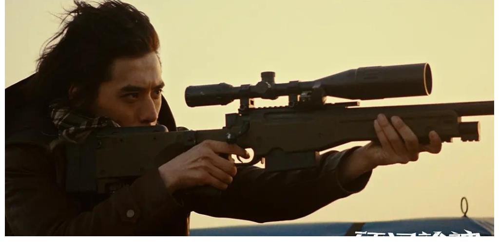 天花板|豆瓣7.6，《硬漢槍神》上線熱播，口碑炸裂，網友：網大天花板