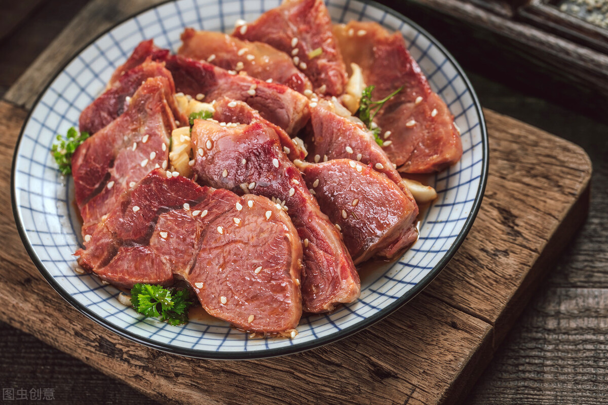 做酱牛肉还在焯水难怪不入味还很柴，教你正确做法，肉嫩筋软