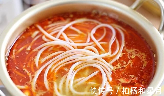 冬天,晚餐就爱这么吃,又酸又辣好过瘾,吃完浑身热乎不怕冷!