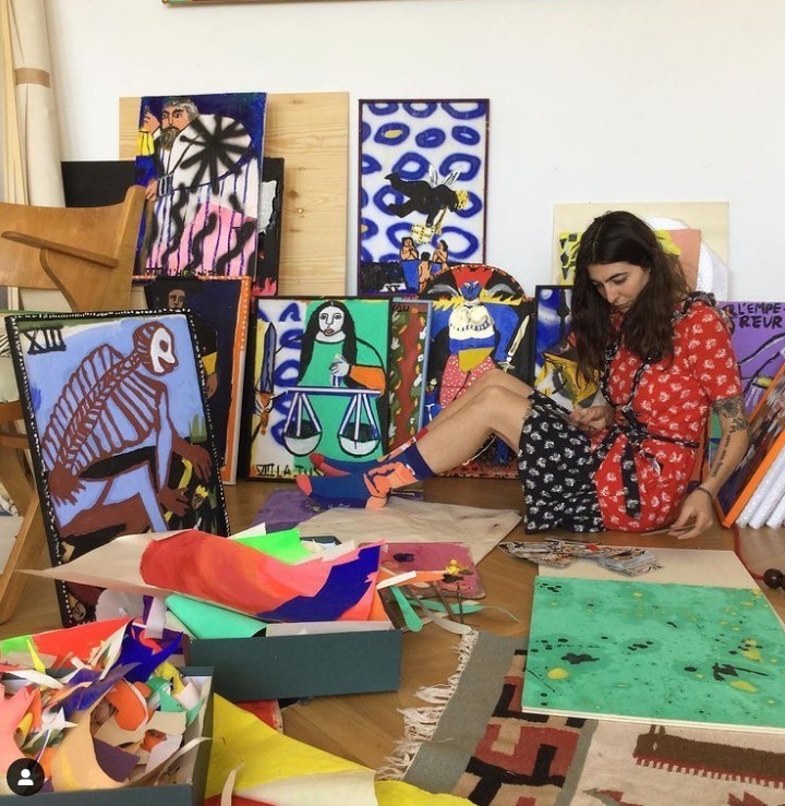 巨人国!她画油画,他做雕塑,这对艺术情侣直接建了一个“巨人国”