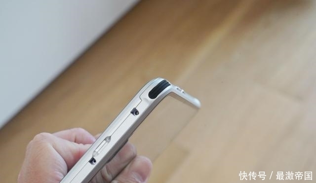 发布|华为mate40发布之际，聊聊mate30半年使用感受和配件