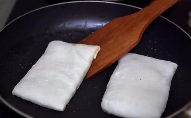 馅料|我生活中吃此面点,薄皮馅嫩,鲜美美味可口,做一锅不足吃