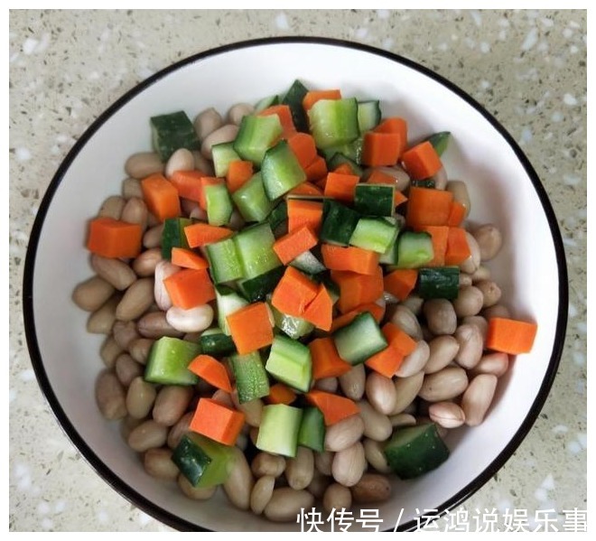 下酒菜|天热最爱凉拌菜，教你凉拌花生米，两分钟就学会，清淡爽口