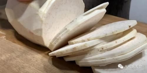 香芋又出新吃法,粉粉糯糯超级好吃,而且经济实惠