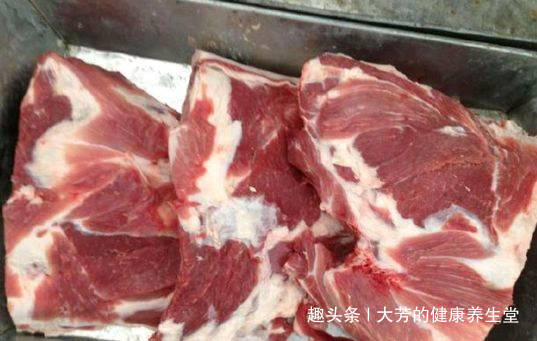 买猪肉时,买前腿肉还是后腿肉肉店老板说漏嘴真相大白