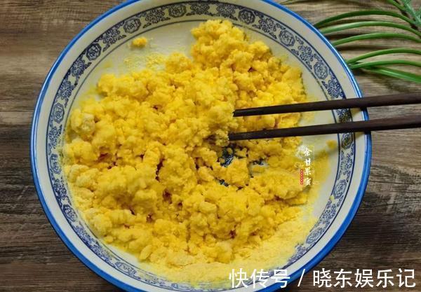 省时|最近迷上这主食了,不用揉面口感蓬松,4分钟烙一锅,省时又管饱