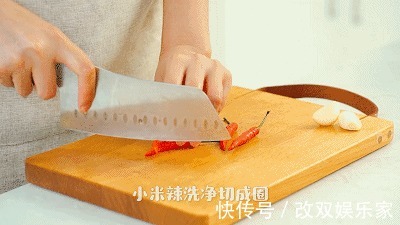 粉蒸菜|做豆角别只会炒，简单一蒸也好吃，还不容易上火