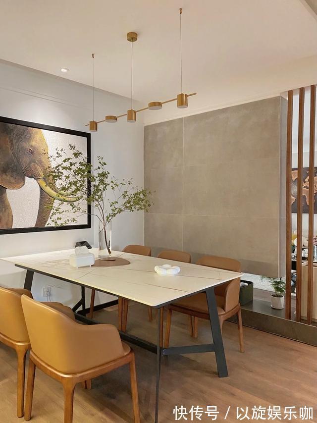 客厅|她家因为一个电视墙火了，悬空设计太漂亮，全屋更是高级又大方