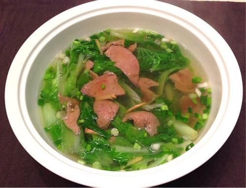 冬天,多给家人喝这汤,简单煮一煮,补血补铁,清肝明目,不懂太可惜